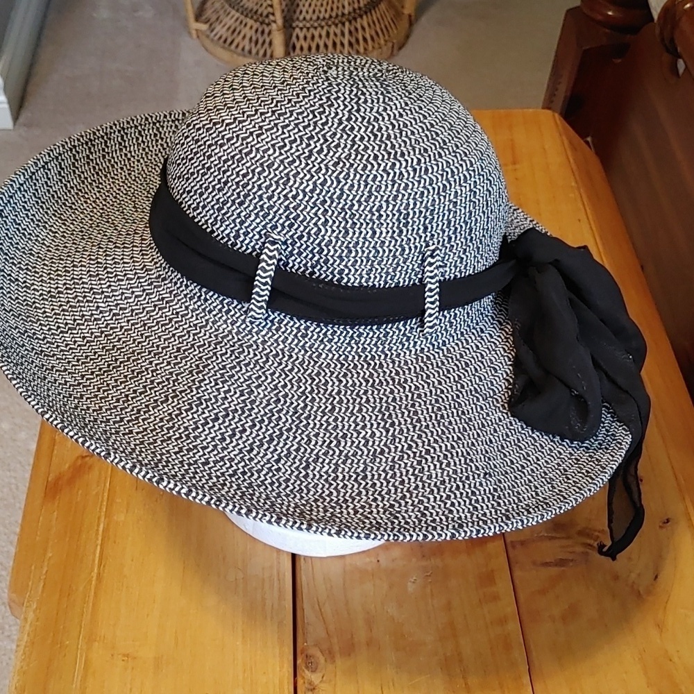 Rima Black & White Herringbone Large Brim Sun Hat with Black Scarf Band